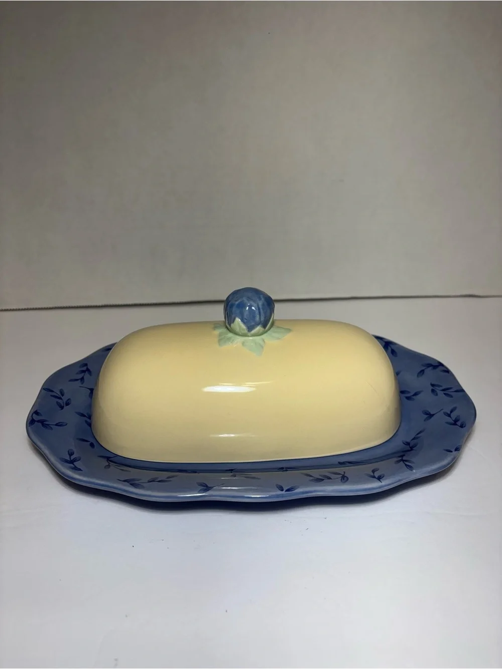 Pfaltzgraff lidded butter